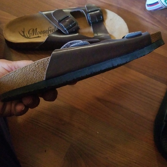 Sandals - Picture 2 of 3